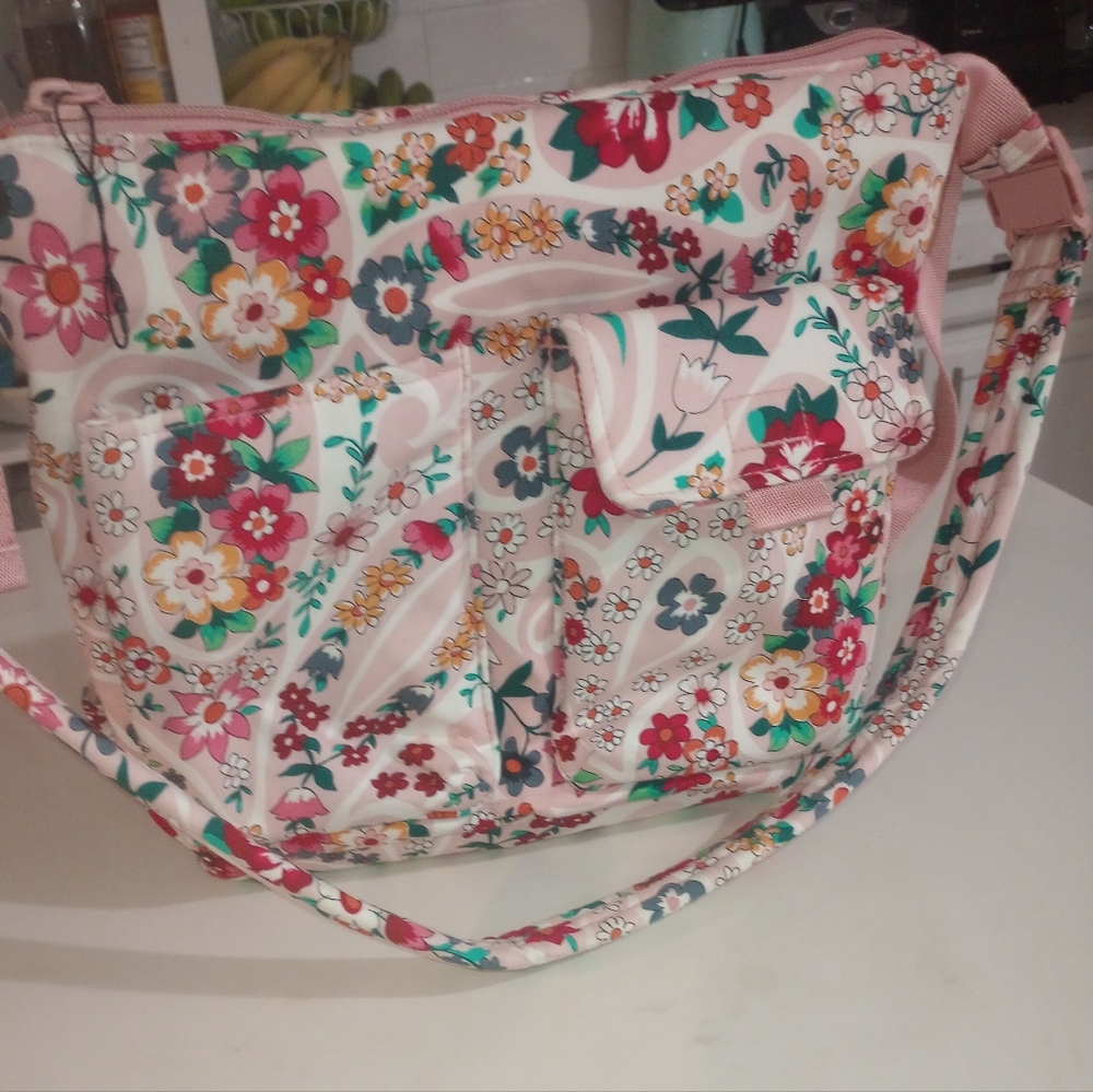 Vera Bradley Utility Bucket Prairie Paisley Handbag